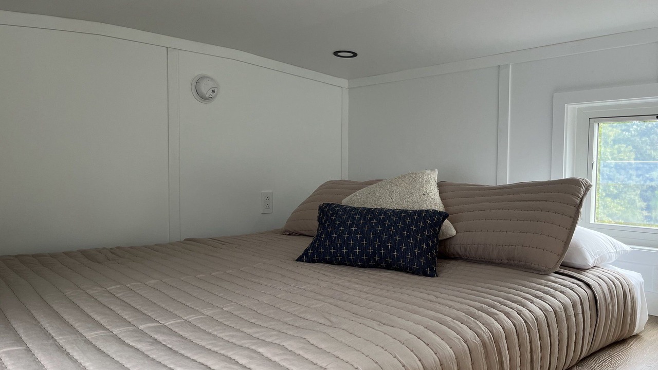 Photo of Bedroom in Perry
