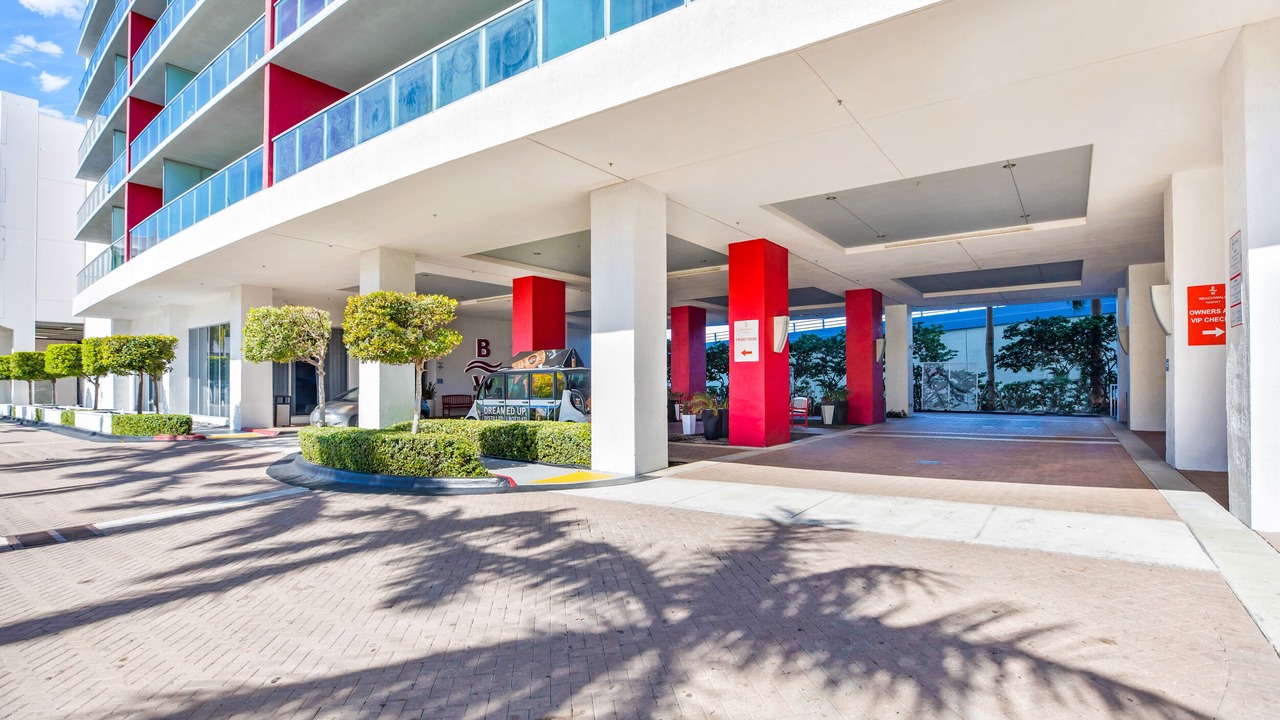 Photo of Outdoor in Sunny Isles Beach