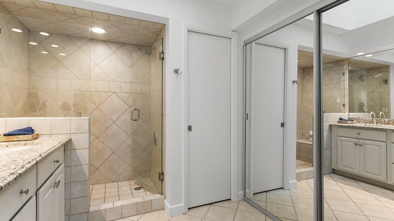 Photo of Bathroom in Pelican Bay