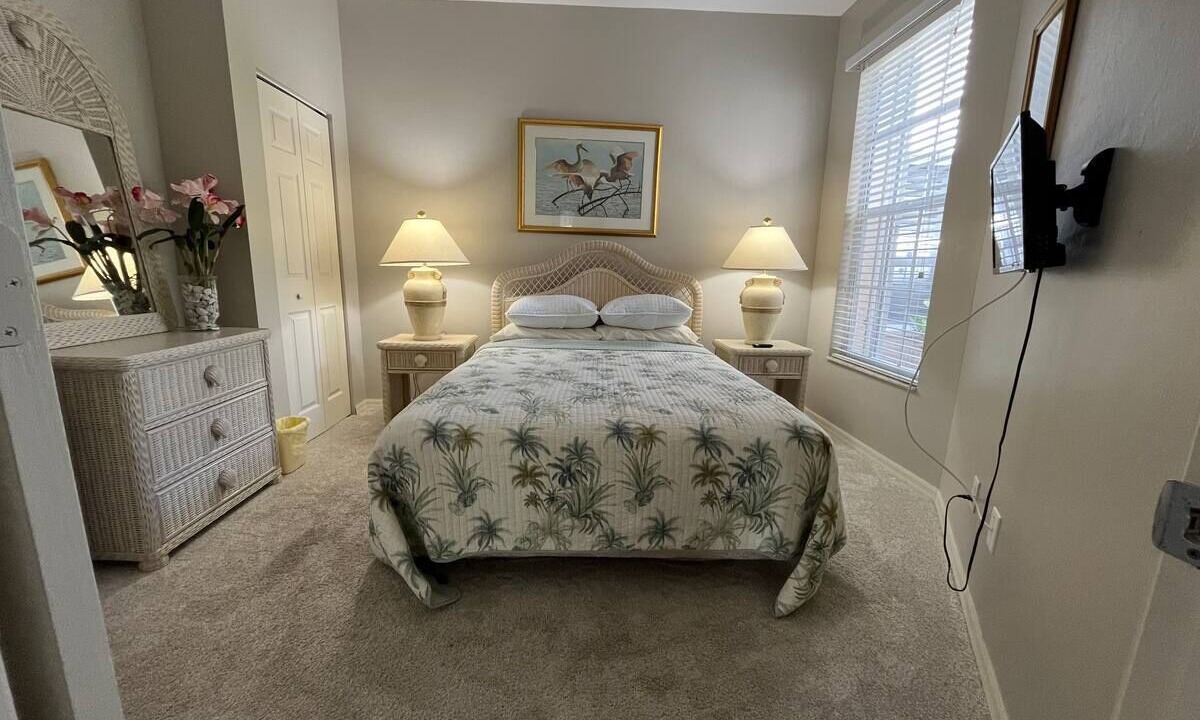 Photo of Bedroom in Crown Pointe
