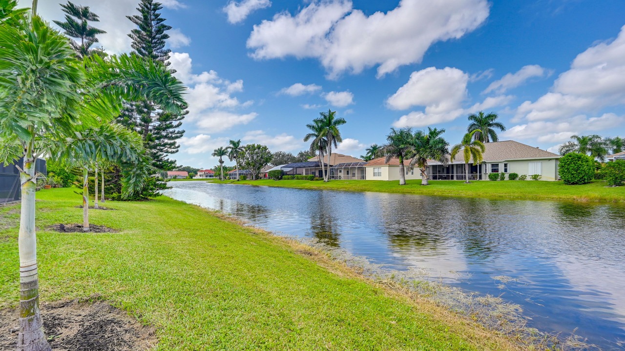 Photo of Outdoor in Crown Pointe