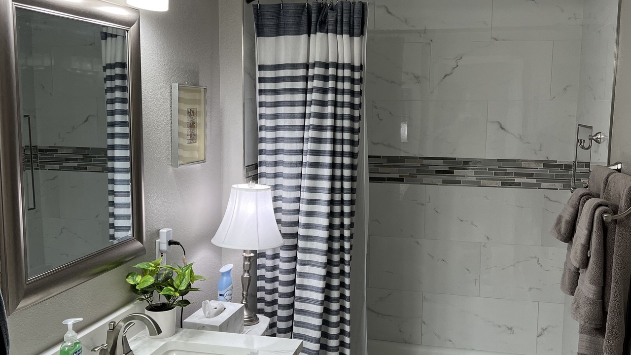 Photo of Bathroom in Vista East