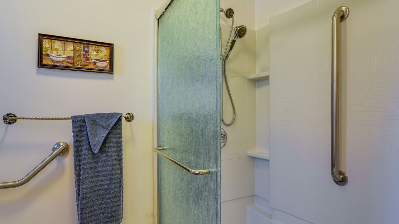 Photo of Bathroom in Chipley