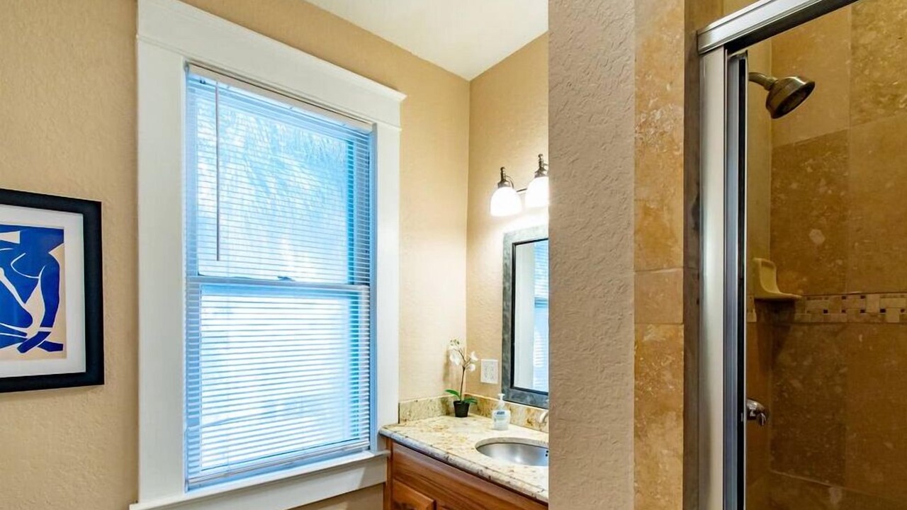 Photo of Bathroom in Hyde Park
