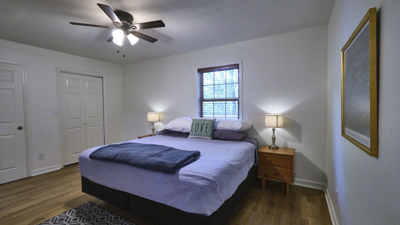 Photo of Bedroom in Seymour