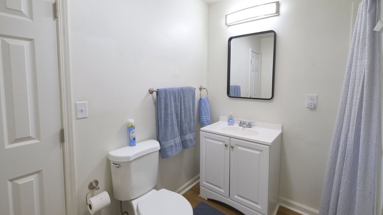 Photo of Bathroom in Seymour