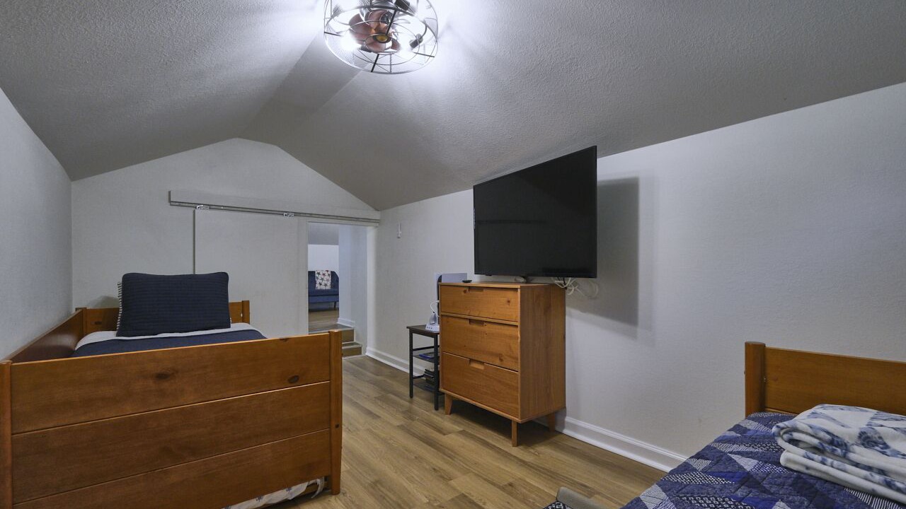 Photo of Bedroom in Seymour