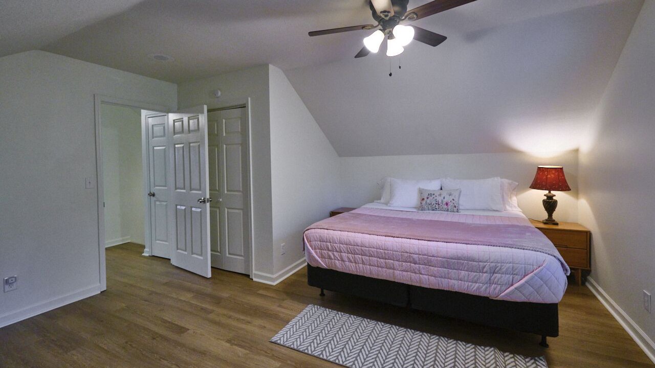 Photo of Bedroom in Seymour