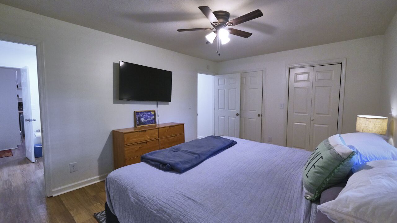 Photo of Bedroom in Seymour