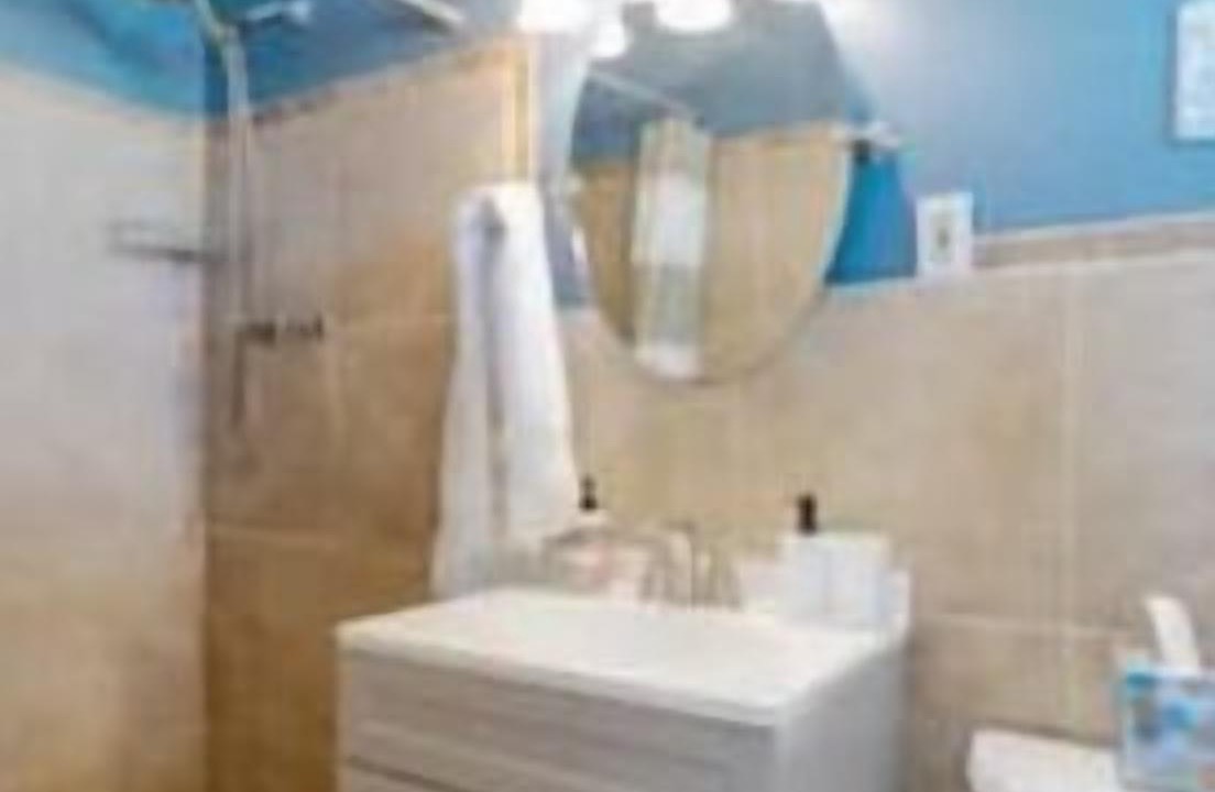 Photo of Bathroom in Garden Isles