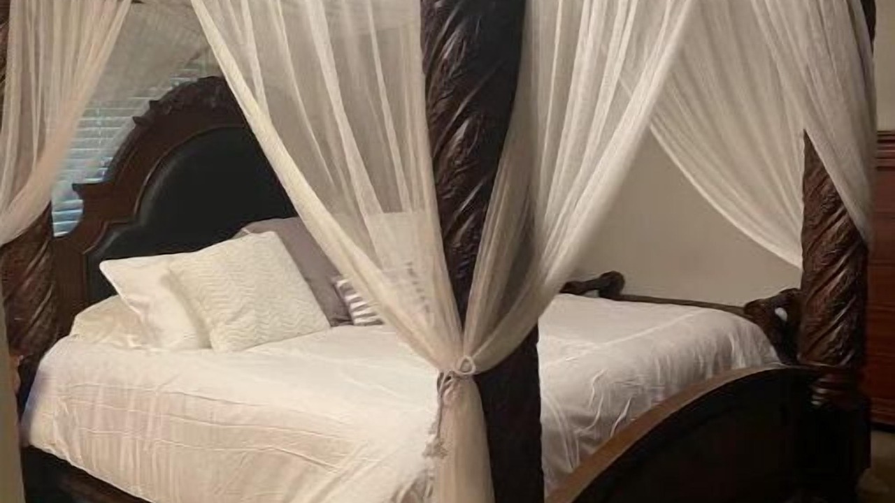 Photo of Bedroom in Ferry Pass