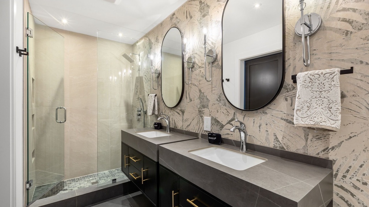 Photo of Bathroom in Midtown