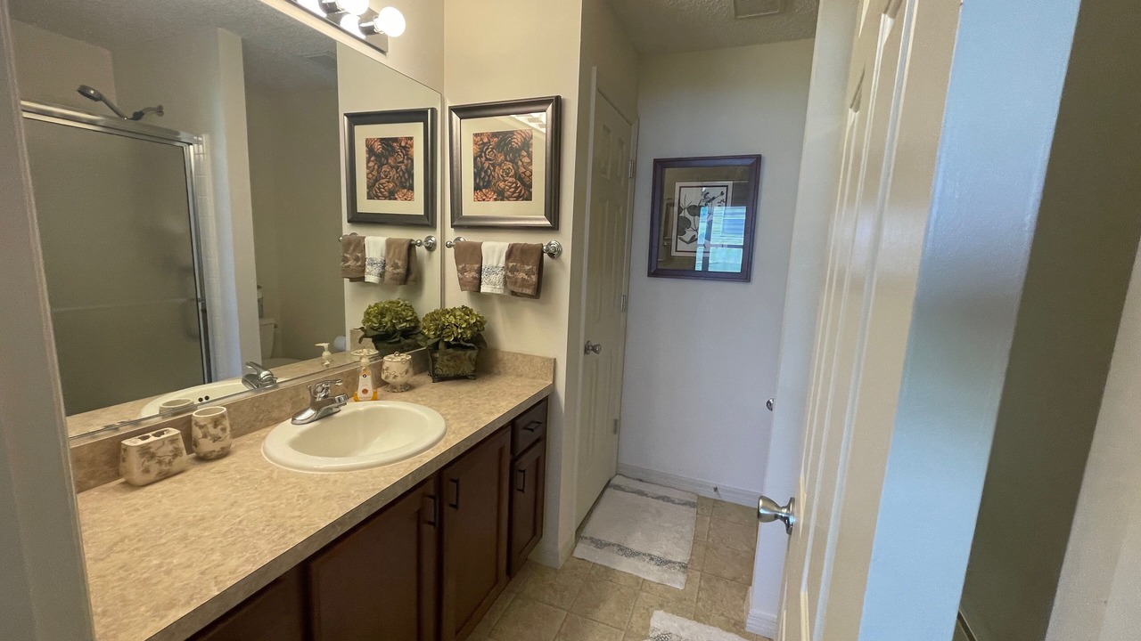 Photo of Bathroom in Duval