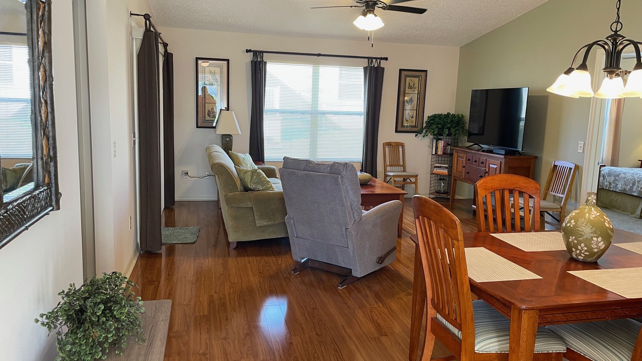 Photo of Livingroom in Duval