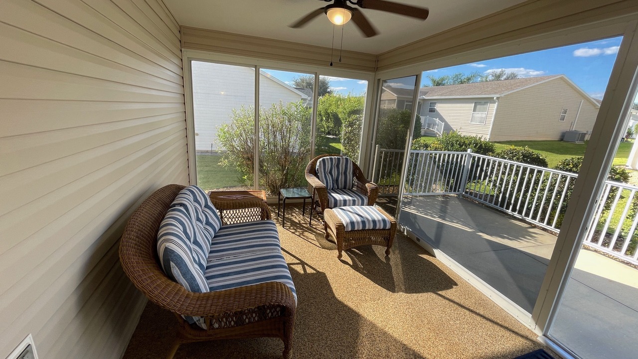 Photo of Livingroom in Duval