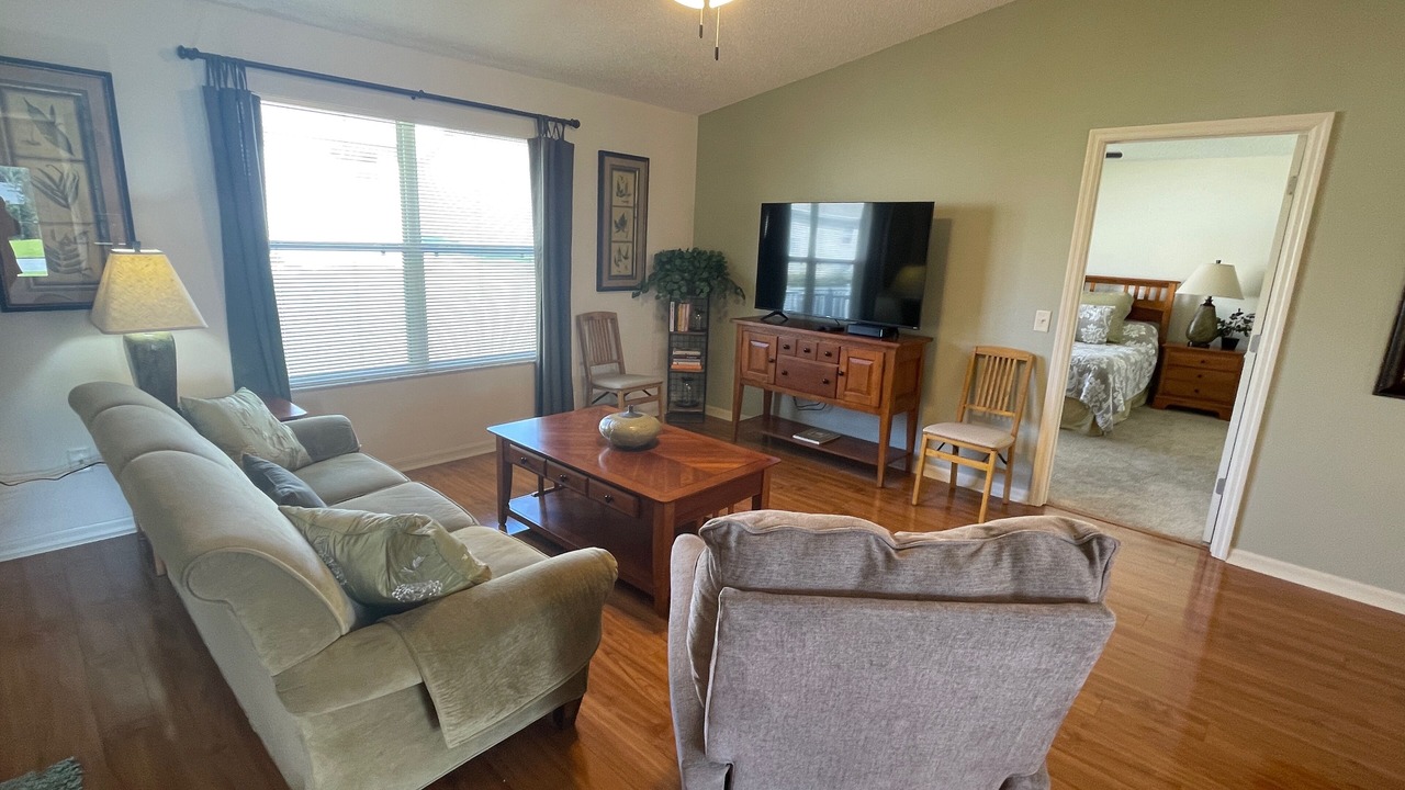 Photo of Livingroom in Duval