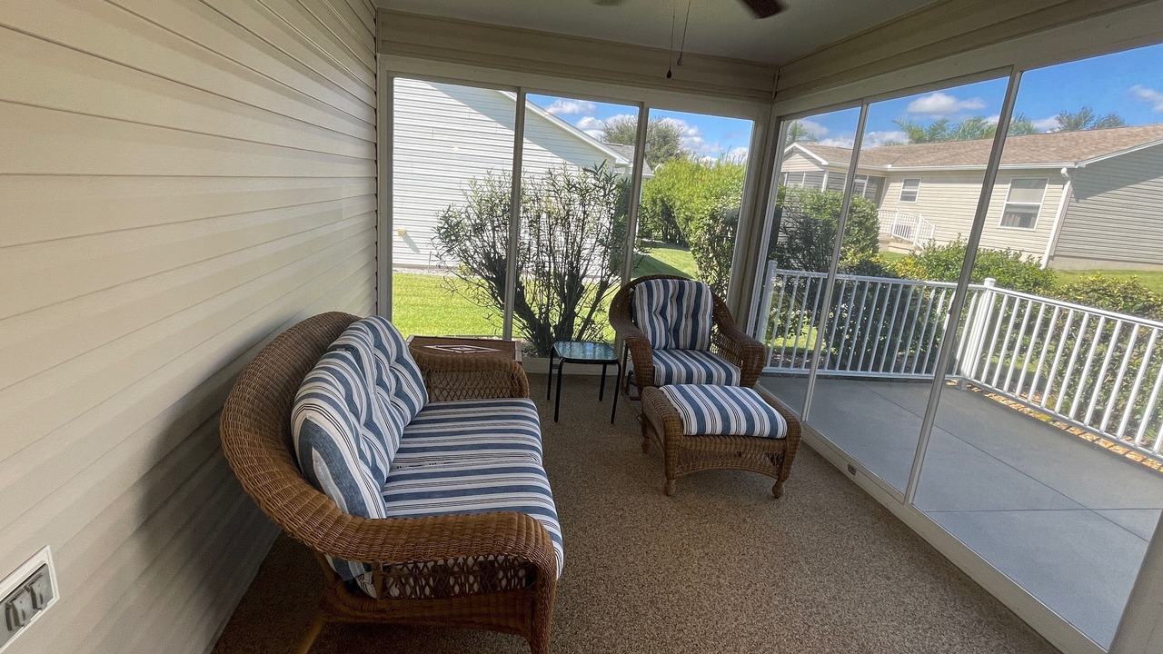 Photo of Patio Balcony in Duval
