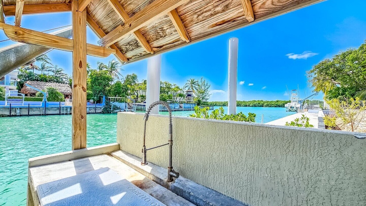 Photo of Outdoor in Venetian Shores
