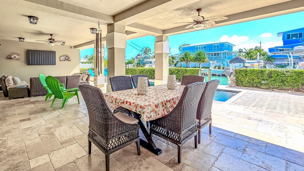 Photo of Outdoor in Venetian Shores