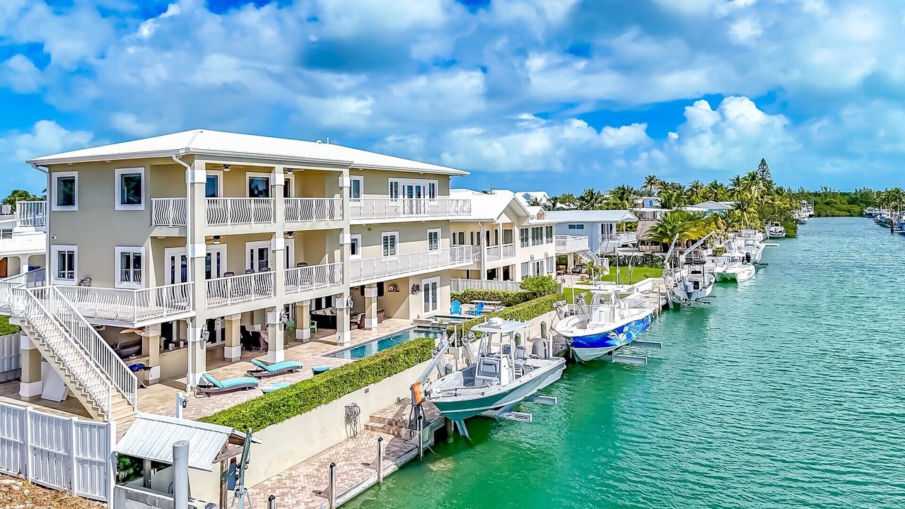 Photo of Outdoor in Venetian Shores