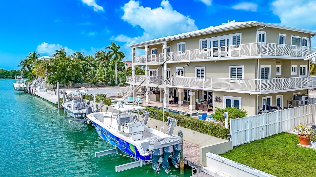 Photo of Outdoor in Venetian Shores