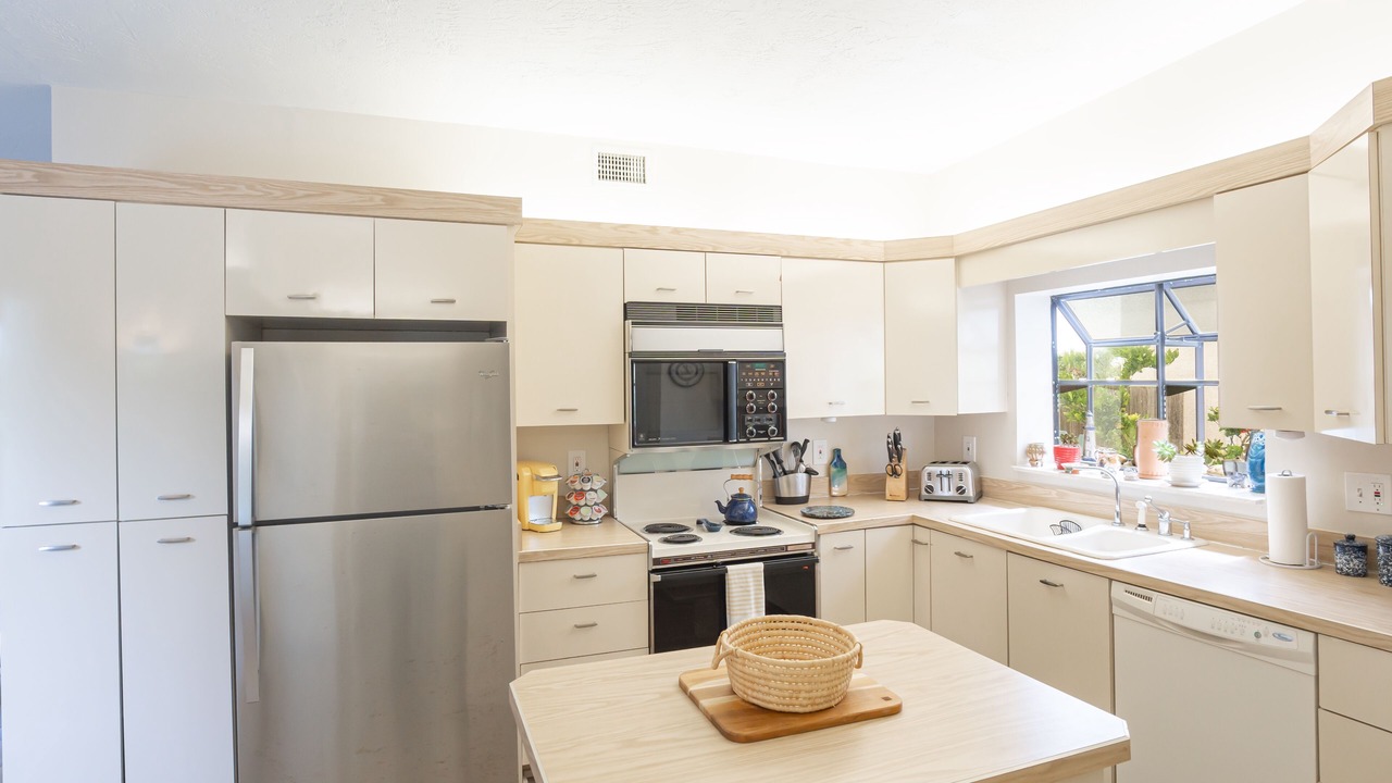 Photo of Kitchen in Inlet Villas