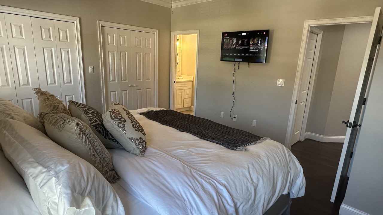 Photo of Bedroom in Lake Magdalene