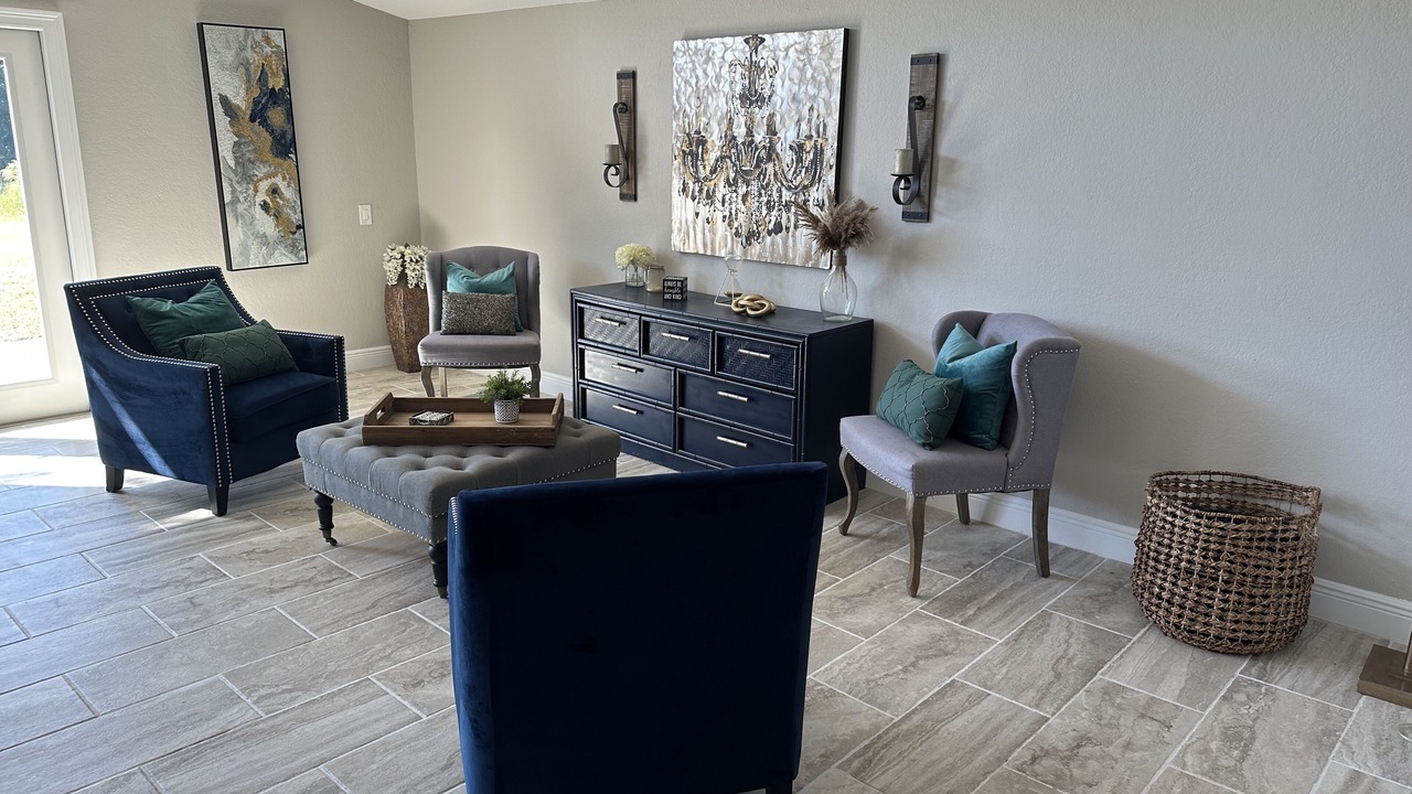Photo of Livingroom in Lake Magdalene