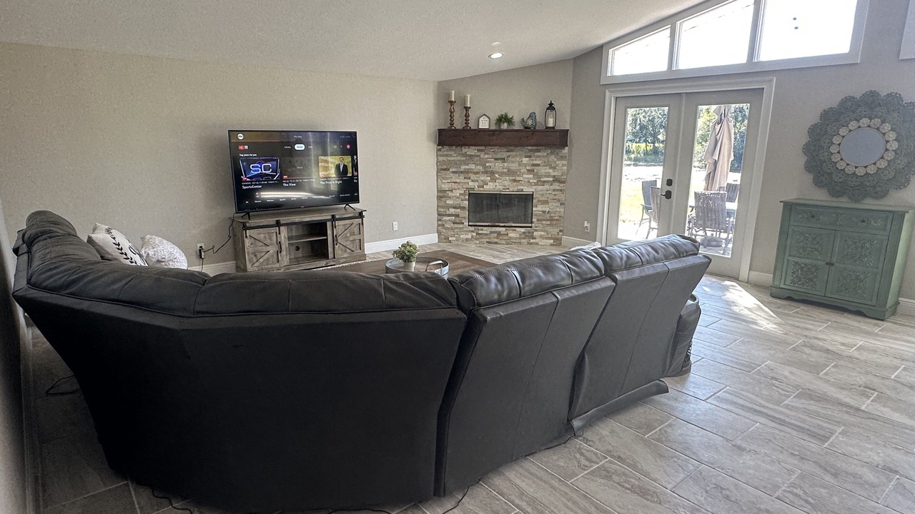 Photo of Livingroom in Lake Magdalene