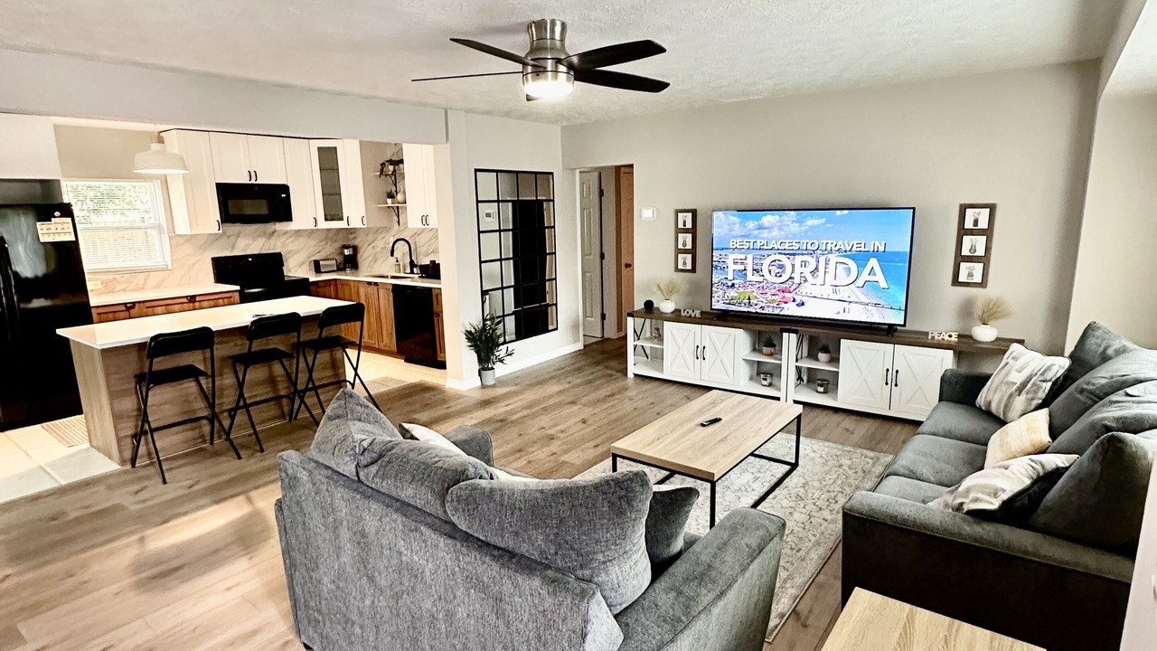 Photo of Livingroom in South Sarasota