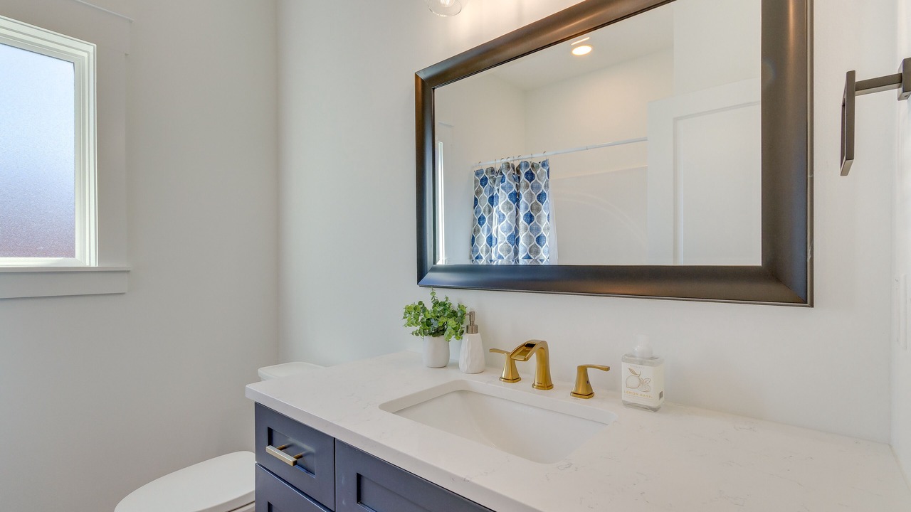 Photo of Bathroom in Gulf Breeze