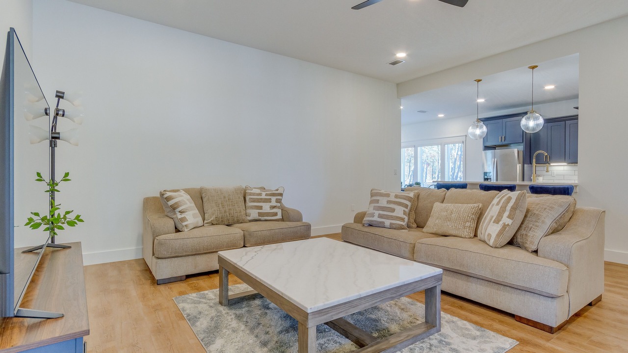 Photo of Livingroom in Gulf Breeze
