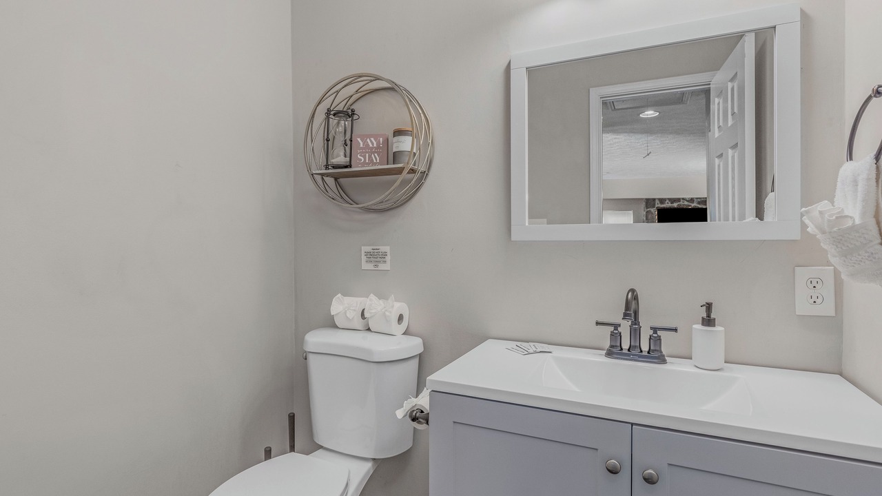 Photo of Bathroom in Gunter Afs