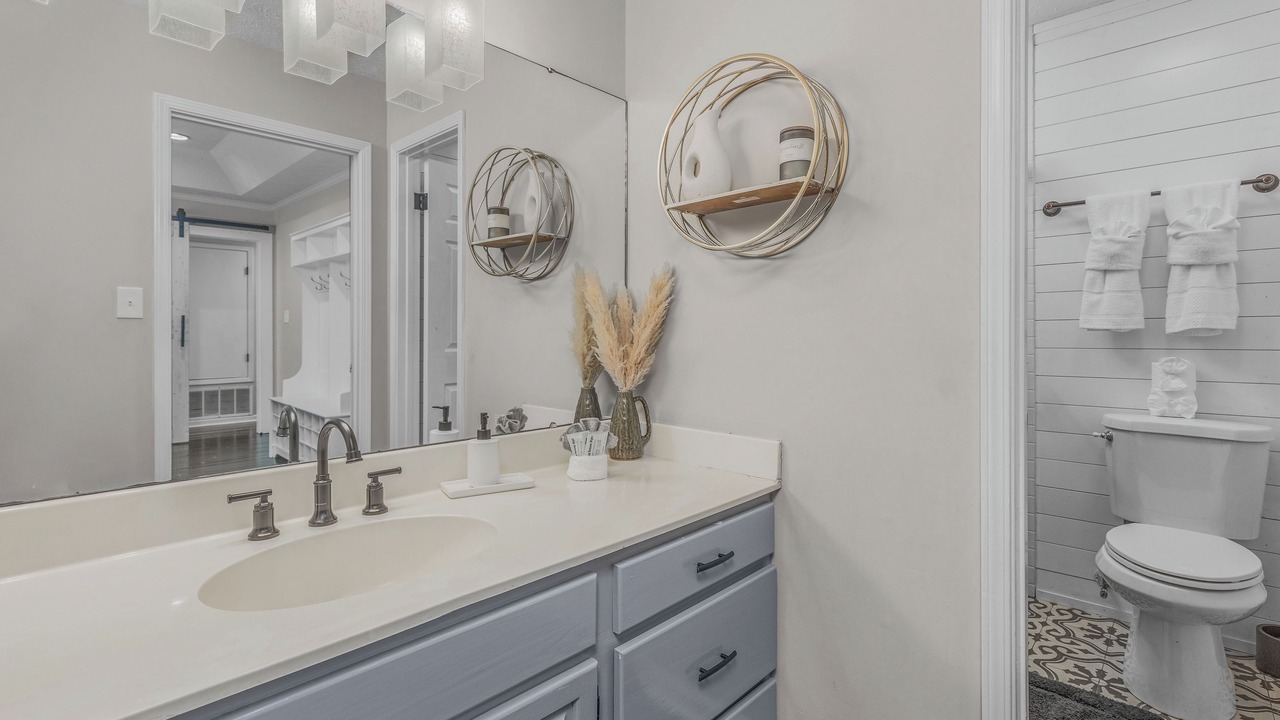 Photo of Bathroom in Gunter Afs