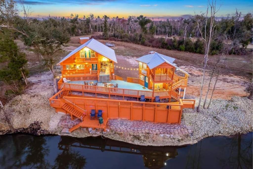 Photo of Outdoor in Clarksville