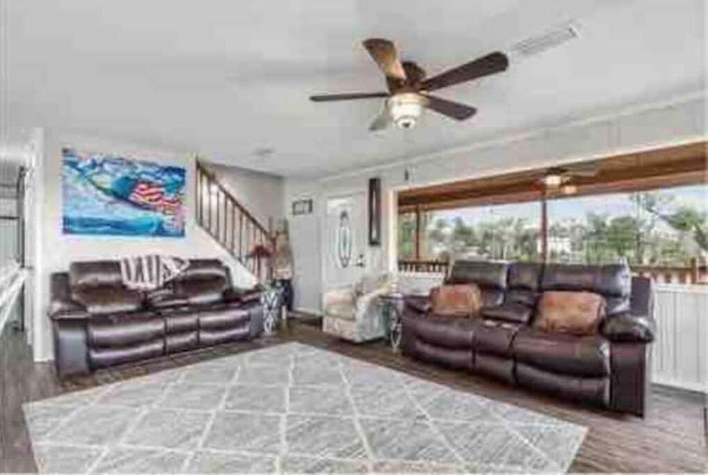 Photo of Livingroom in Clarksville