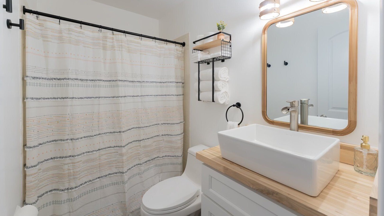 Photo of Bathroom in Wilbur-By-The-Sea