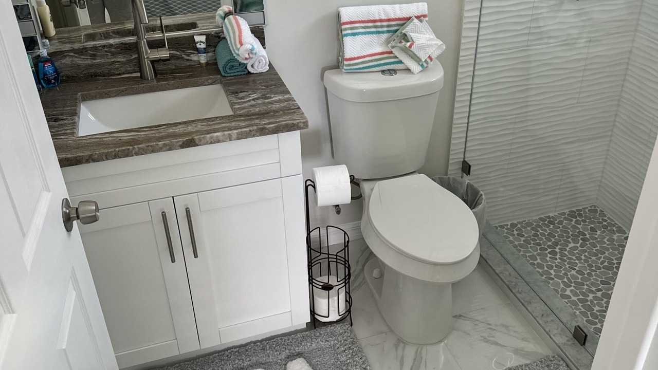 Photo of Bathroom in Lehigh Acres