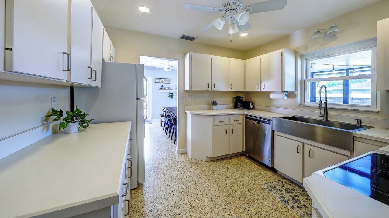 Photo of Others in Gulf Gate Estates