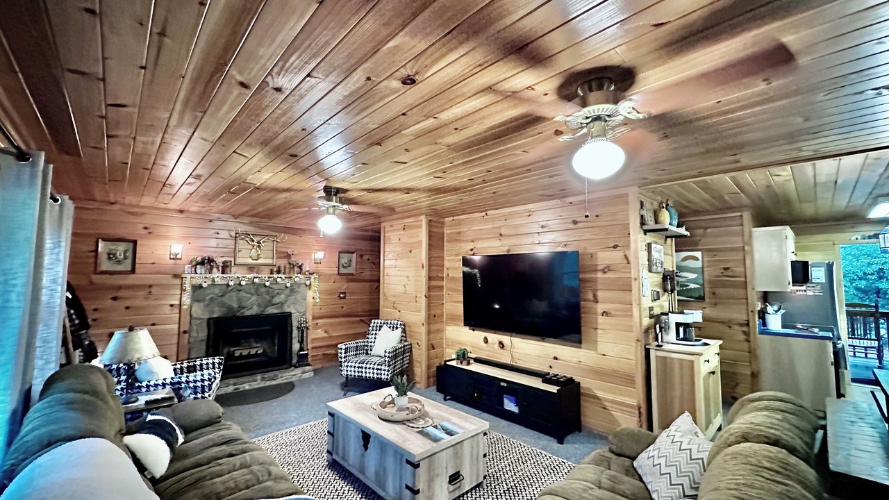 Photo of Livingroom in Sautee Nacoochee