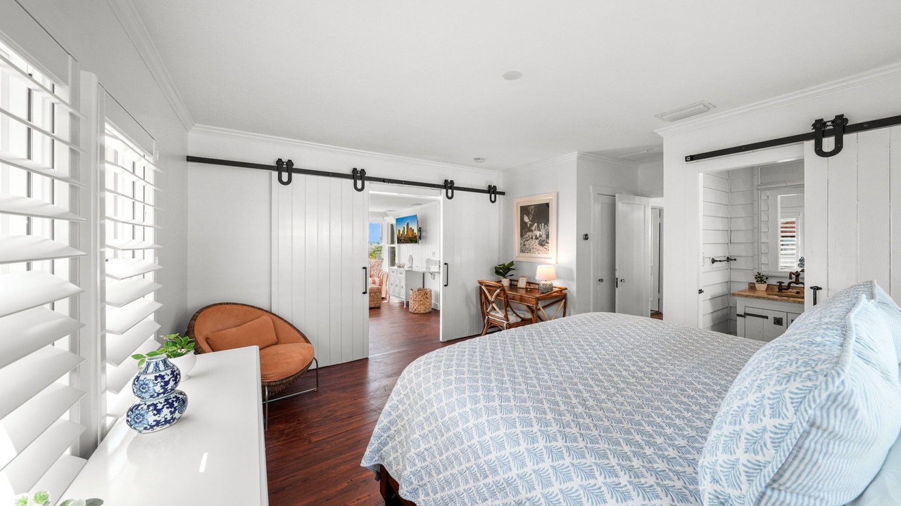 Photo of Bedroom in Independence Square