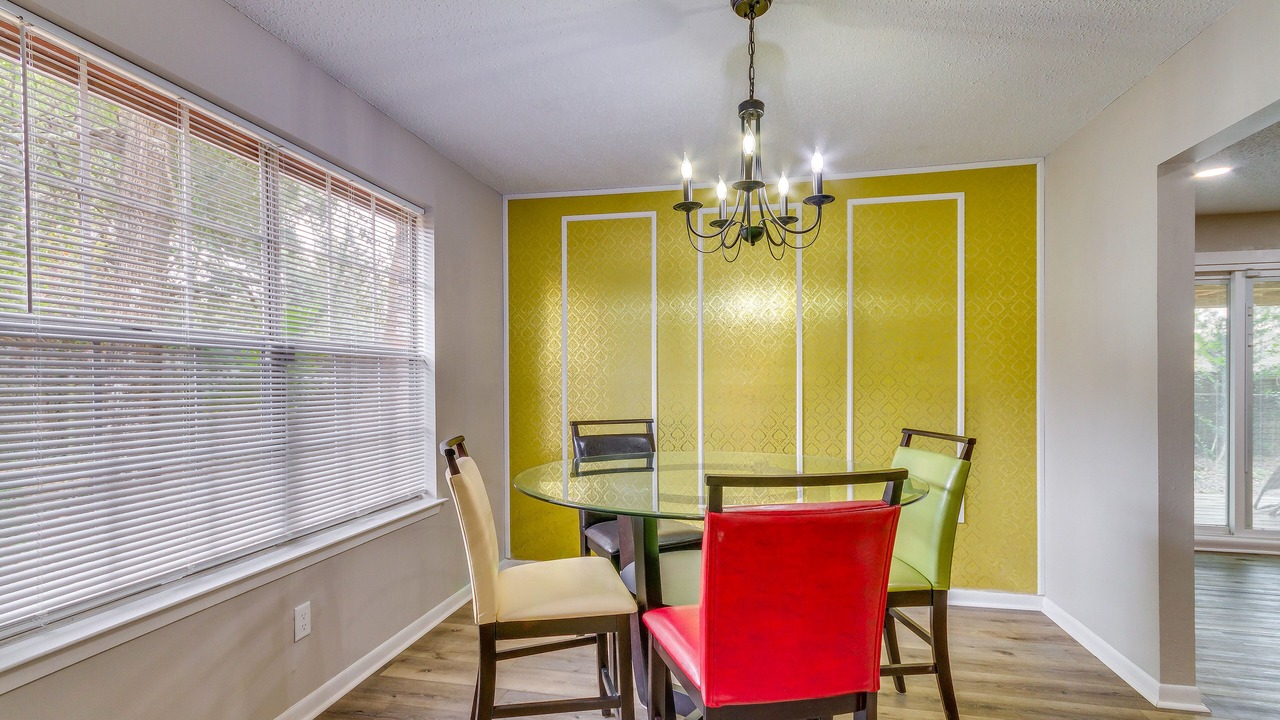Photo of Bedroom in Myrtle Grove