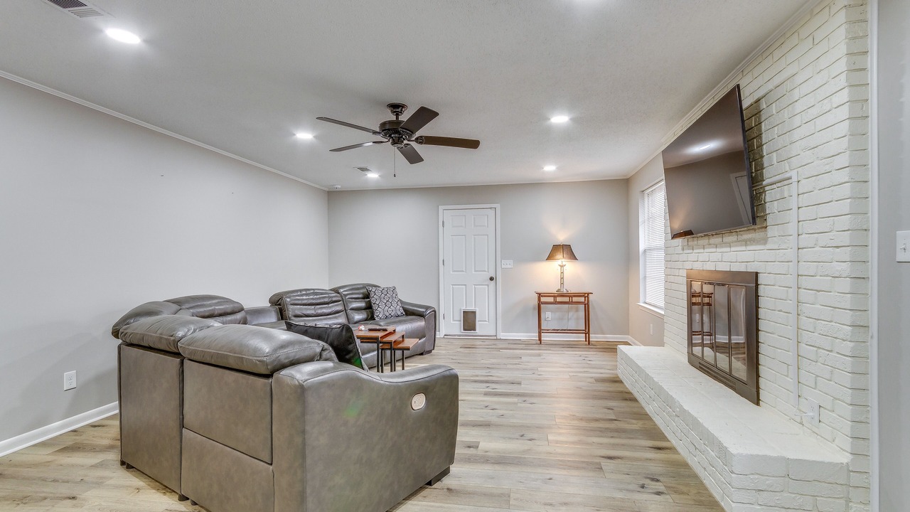 Photo of Livingroom in Myrtle Grove