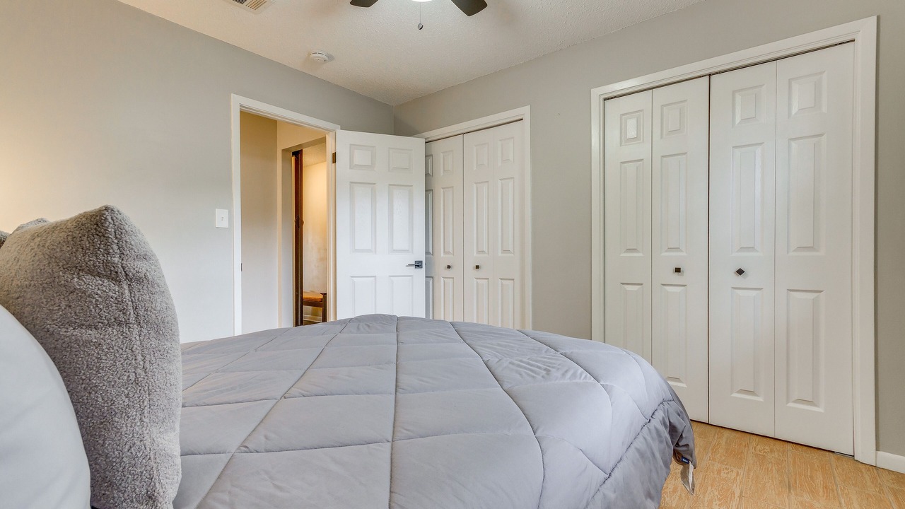 Photo of Bedroom in Myrtle Grove