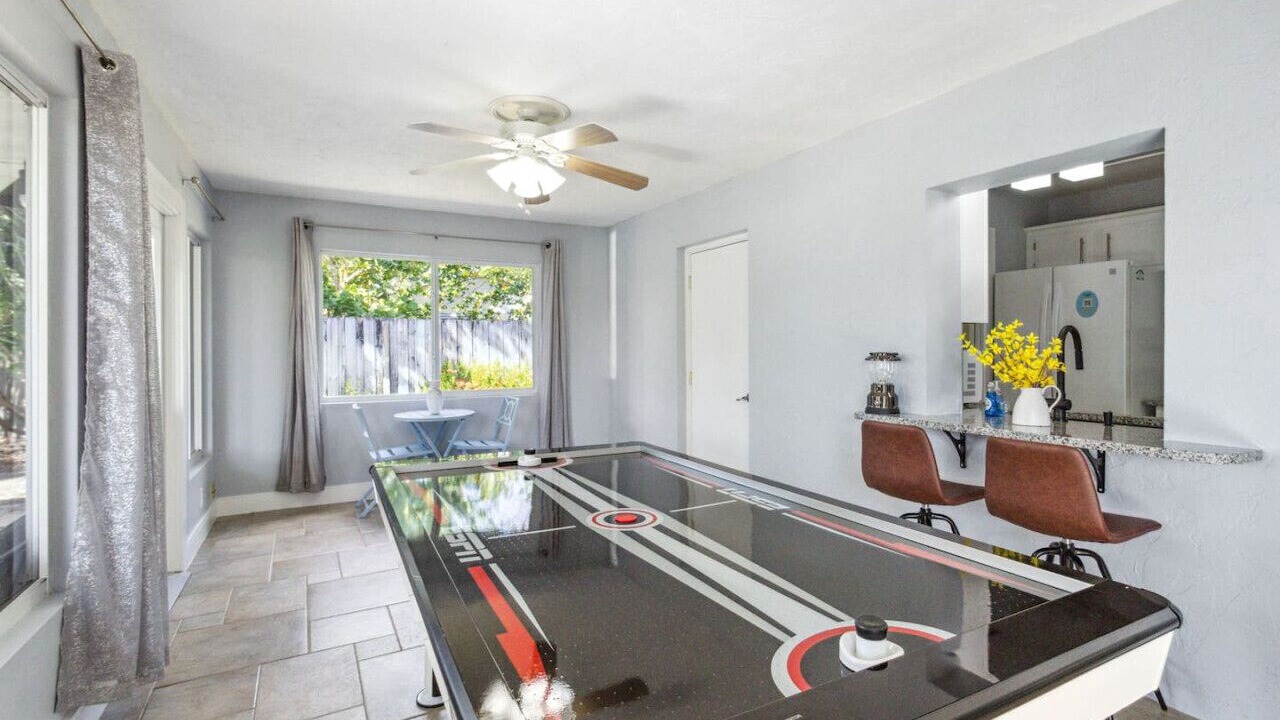 Photo of Bedroom in Tropic Palms