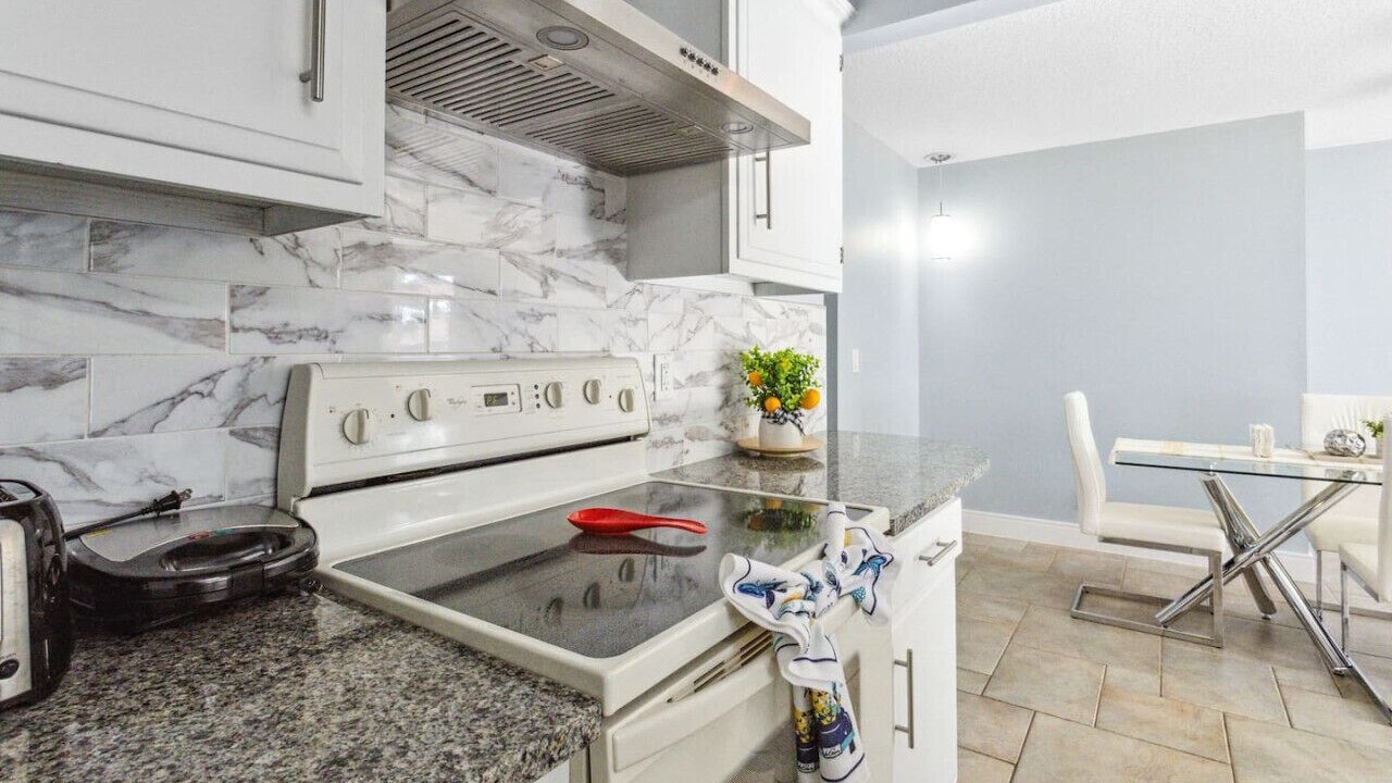 Photo of Kitchen in Tropic Palms