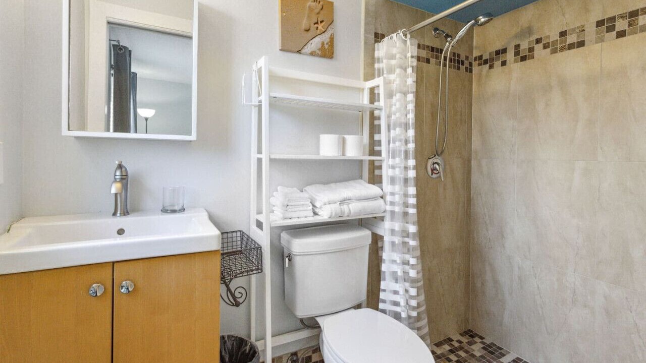 Photo of Bathroom in Tropic Palms