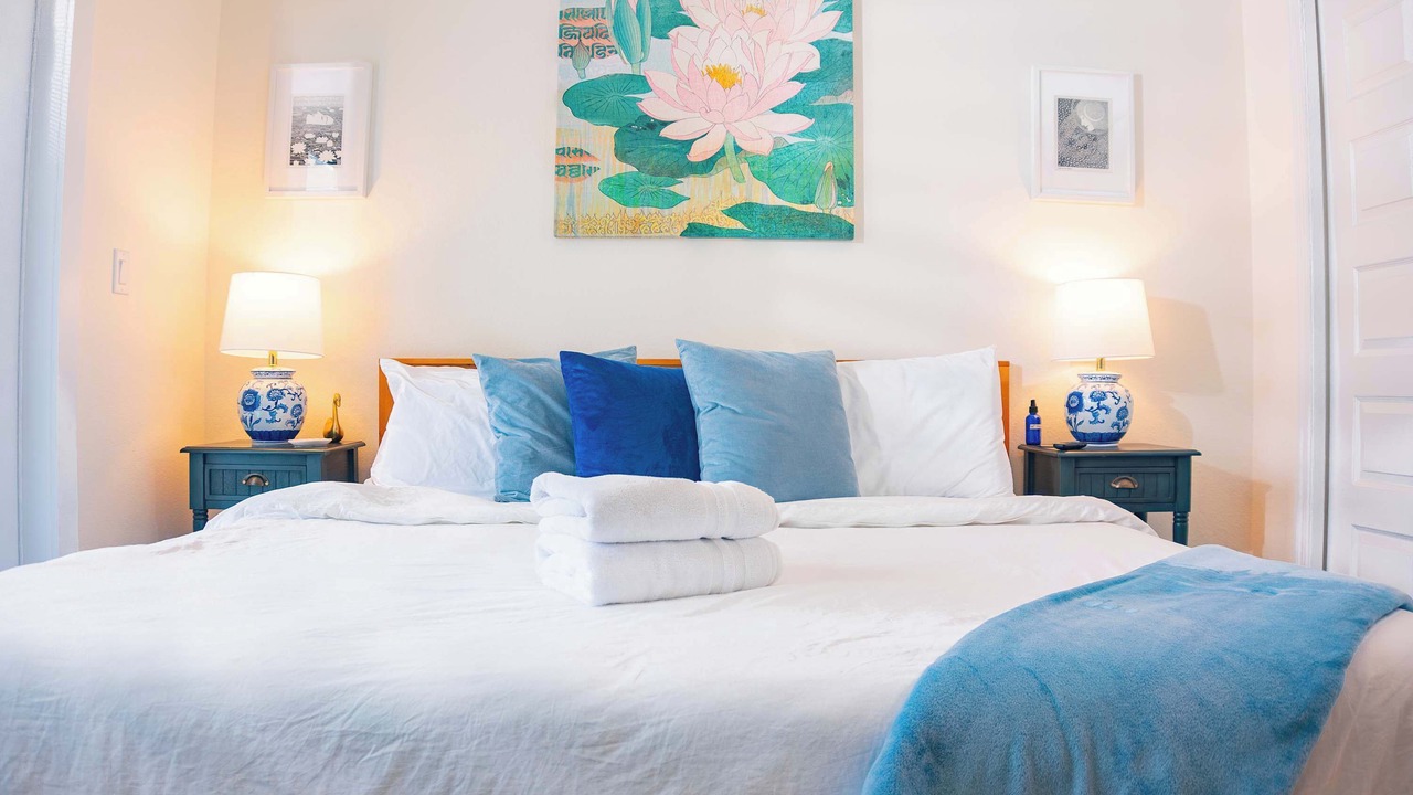 Photo of Bedroom in Pleasant Street