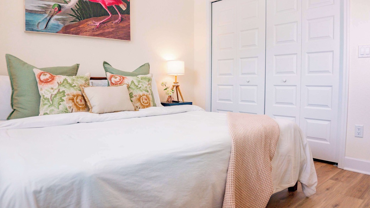 Photo of Bedroom in Pleasant Street