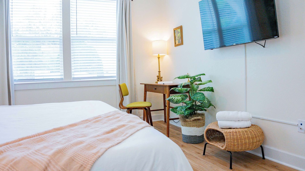 Photo of Bedroom in Pleasant Street